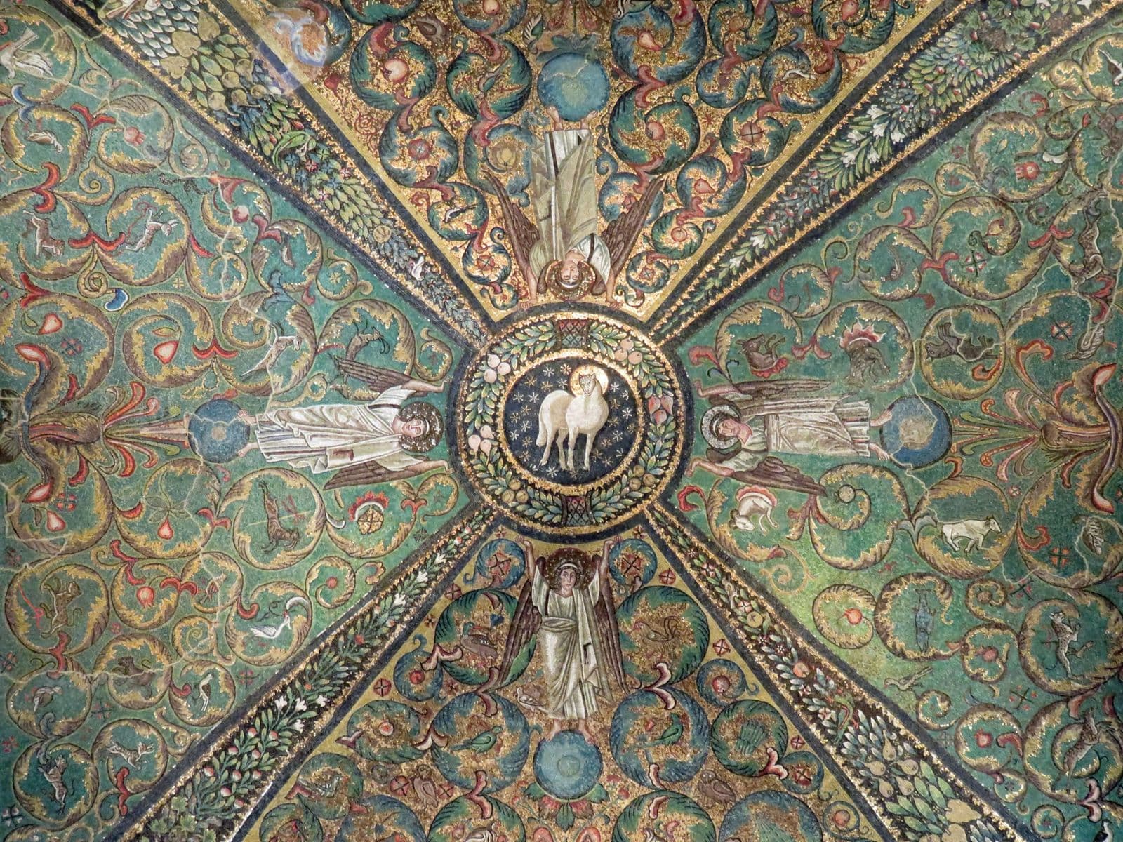 Mosaic vault of the Basilica of San Vitale in Ravenna: the Lamb of God in a starred medallion, held up by four angels